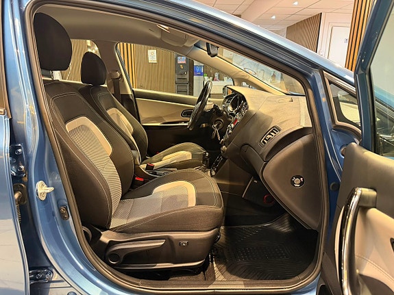 Kia Ceed 18 of 25
