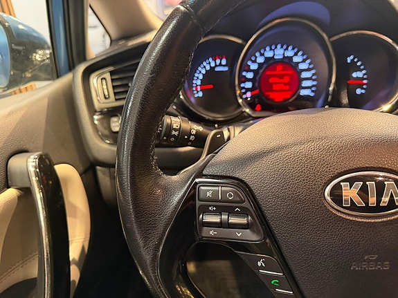 Kia Ceed 11 of 25