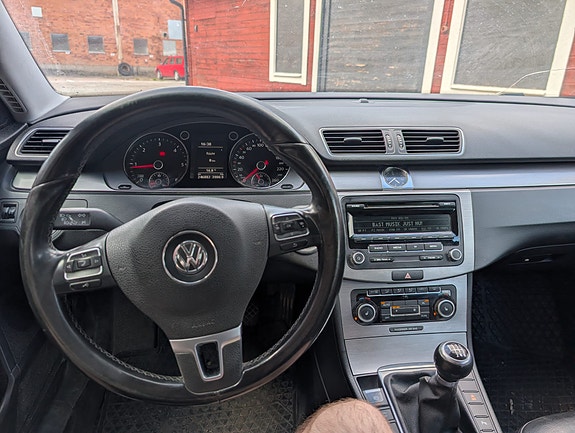 Volkswagen Passat 9 of 9