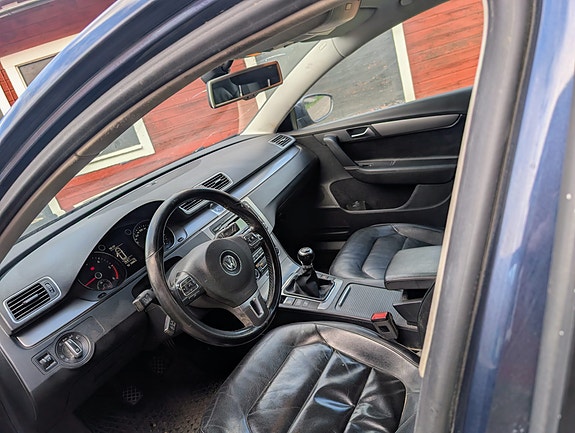 Volkswagen Passat 8 of 9