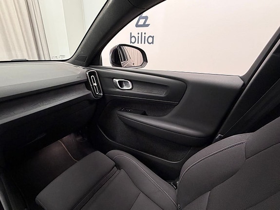 Volvo C40 24 of 24