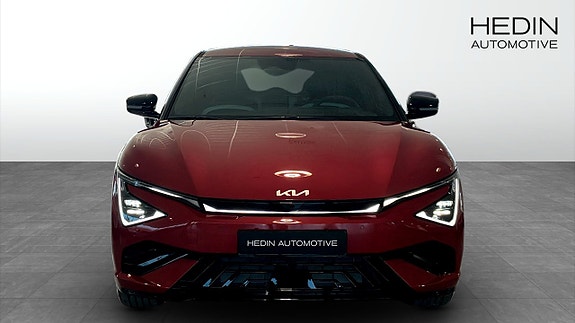 Kia EV6 5 of 12