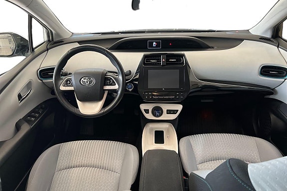 Toyota Prius 9 of 23