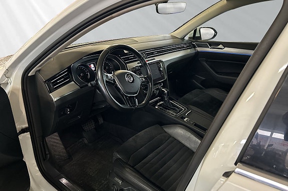 Volkswagen Passat 5 of 6