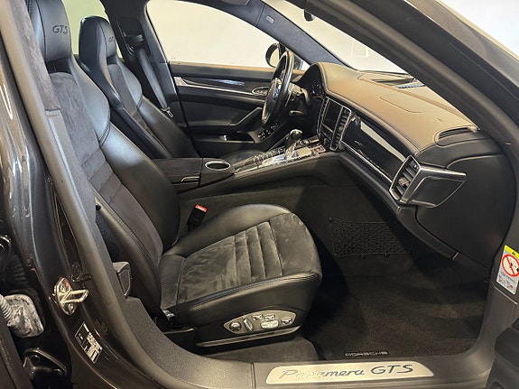 Porsche Panamera GTS 7 of 25