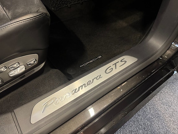 Porsche Panamera GTS 11 of 25