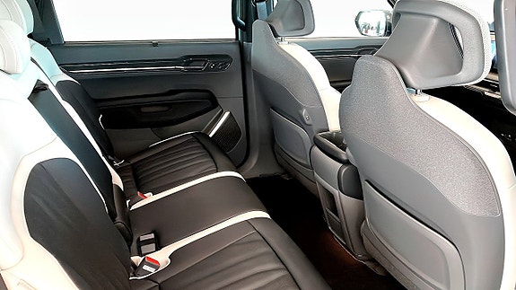Kia EV9 6 of 15