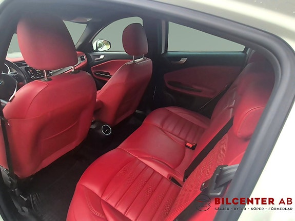 Alfa Romeo Giulietta 18 of 20
