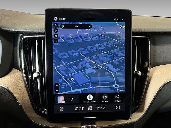 Volvo XC60 13 of 16
