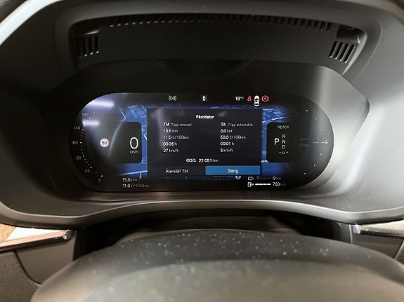 Volvo XC60 12 of 16
