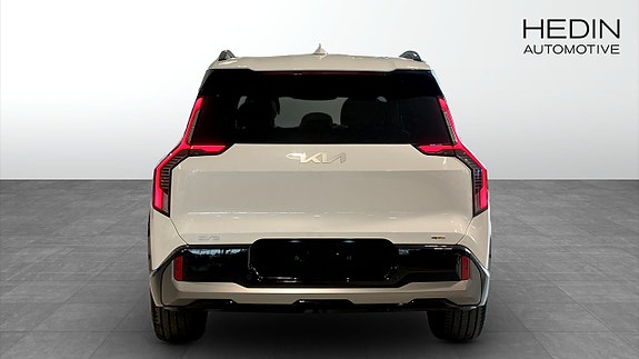 Kia EV9 8 of 15