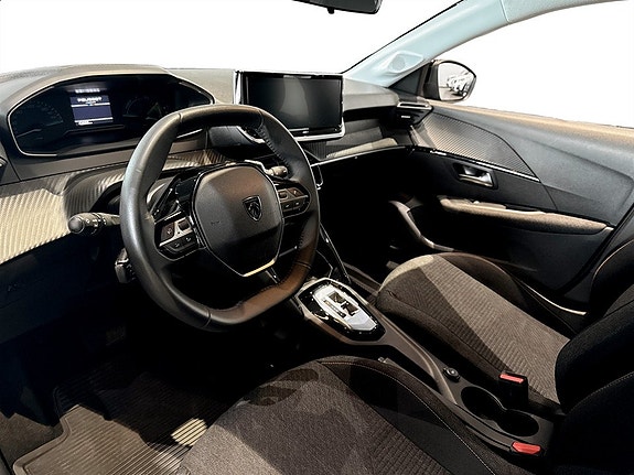 Peugeot 208 4 of 15