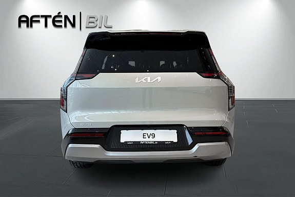 Kia EV9 7 of 25