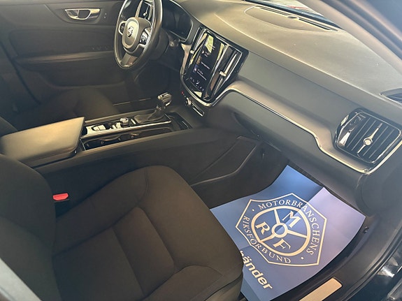Volvo V60 6 of 8