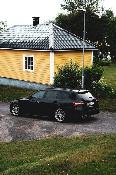 Mercedes-Benz C220 4 of 6