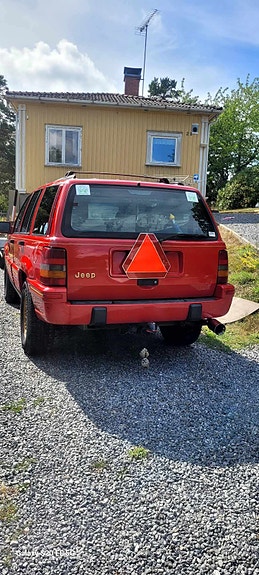 Jeep Grand Cherokee 3 of 5