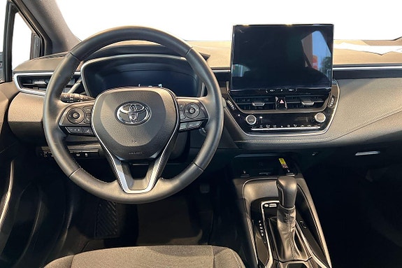 Toyota Corolla 10 of 21