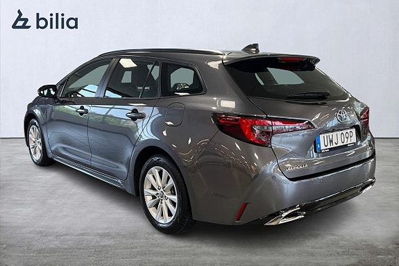 Toyota Corolla 2 of 21