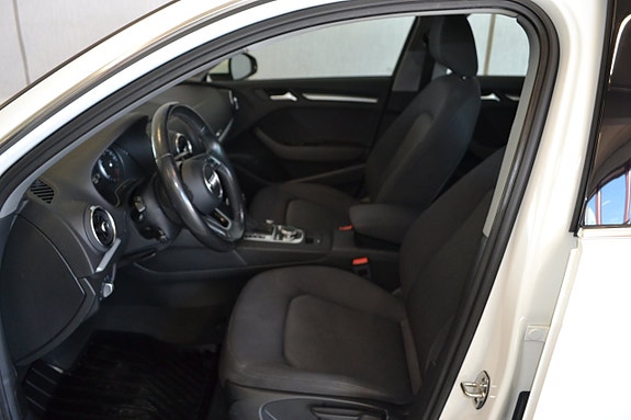 Audi A3 4 of 10