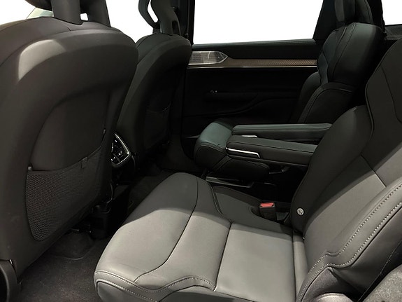 Volvo EX90 12 of 20