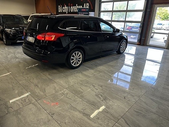 Ford Focus 5 of 21