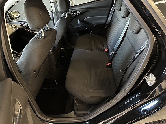 Ford Focus 18 of 21