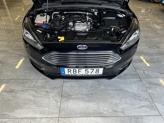Ford Focus 13 of 21