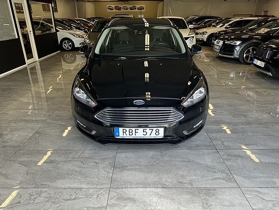 Ford Focus 12 of 21