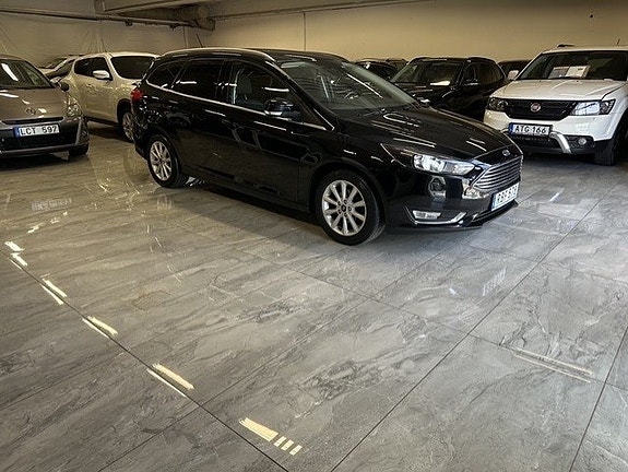 Ford Focus 2 of 21