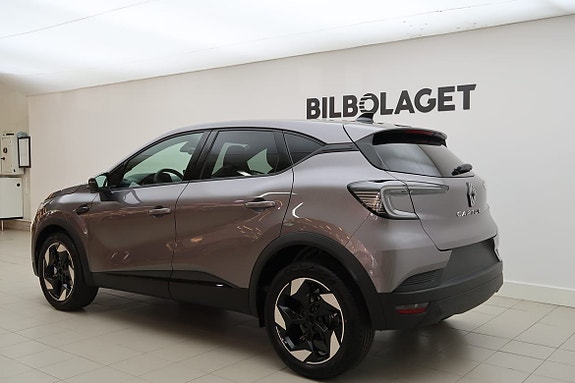 Renault Captur 3 of 21