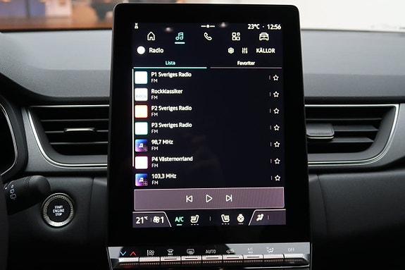 Renault Captur 13 of 21