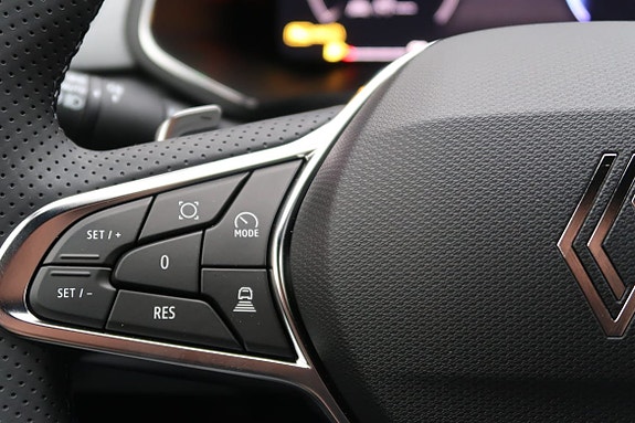 Renault Captur 9 of 21