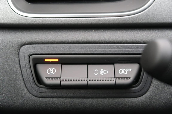 Renault Captur 11 of 21