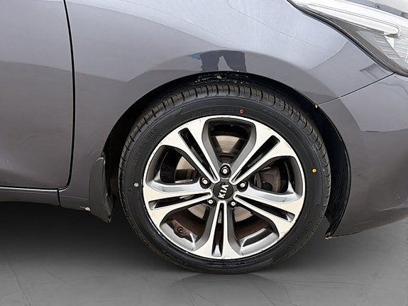 Kia Ceed 13 of 28