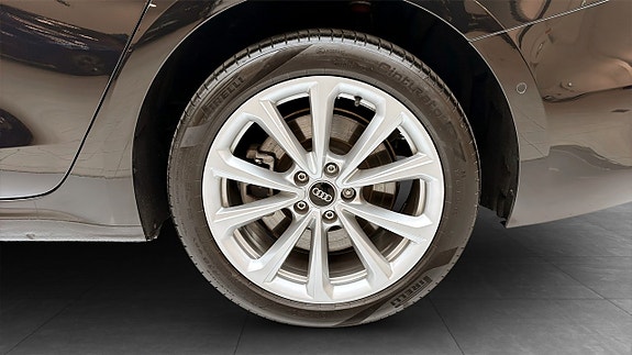 Audi A5 6 of 21