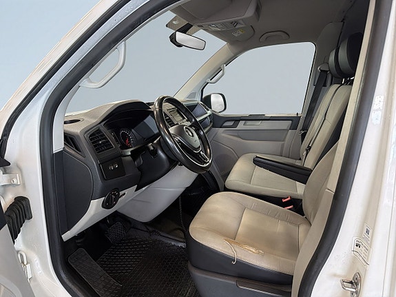 Volkswagen Transporter 16 of 20