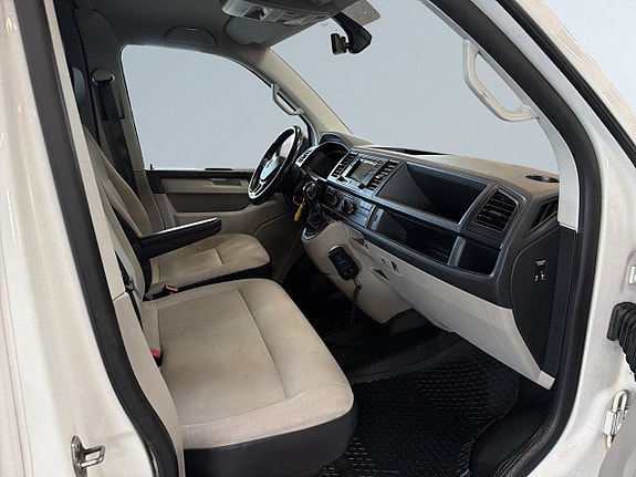 Volkswagen Transporter 17 of 20