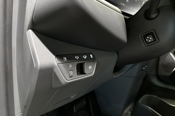 Kia EV9 15 of 21