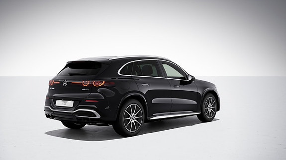 Mercedes-Benz GLC300 4 of 9