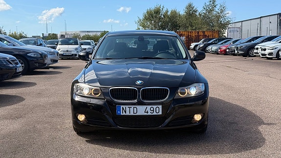 BMW 320d 2 of 28