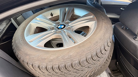 BMW 320d 25 of 28