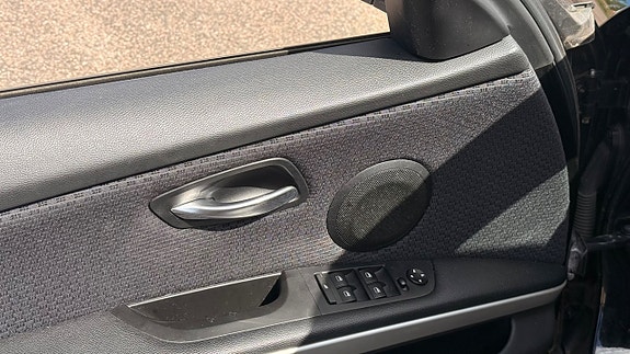 BMW 320d 10 of 28