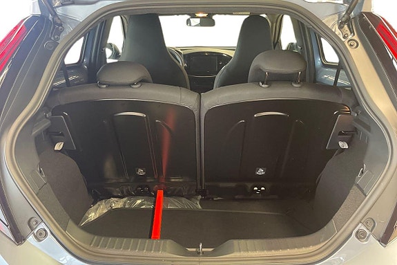 Toyota Aygo X 12 of 21