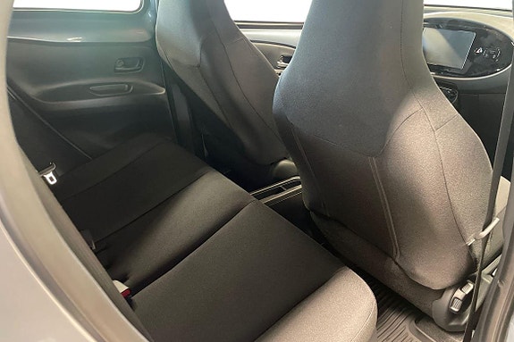 Toyota Aygo X 9 of 21