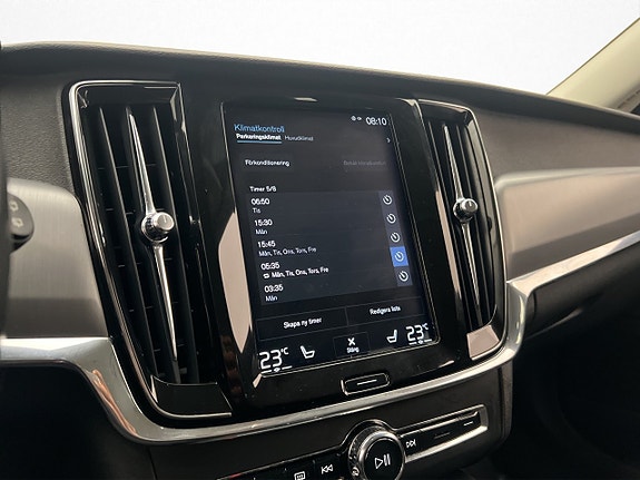 Volvo V90 22 of 30