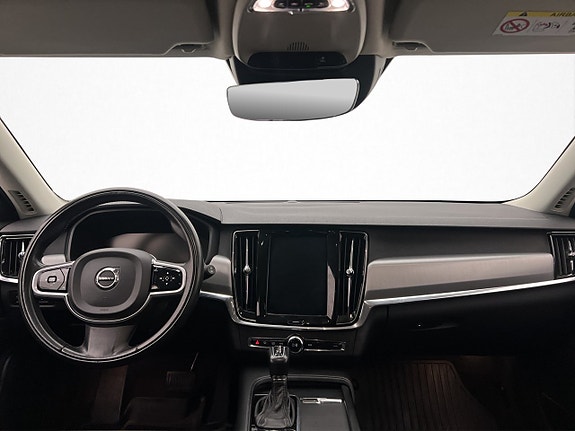 Volvo V90 13 of 30