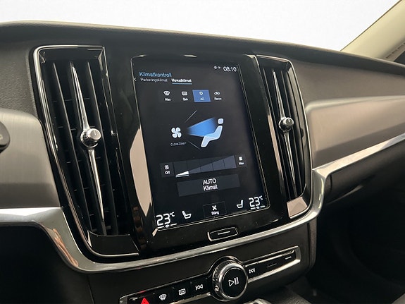 Volvo V90 21 of 30