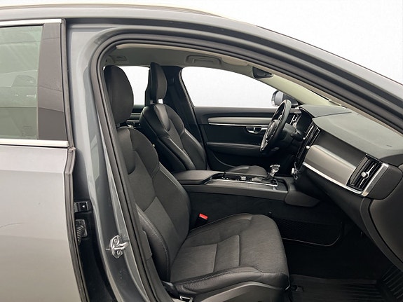 Volvo V90 14 of 30