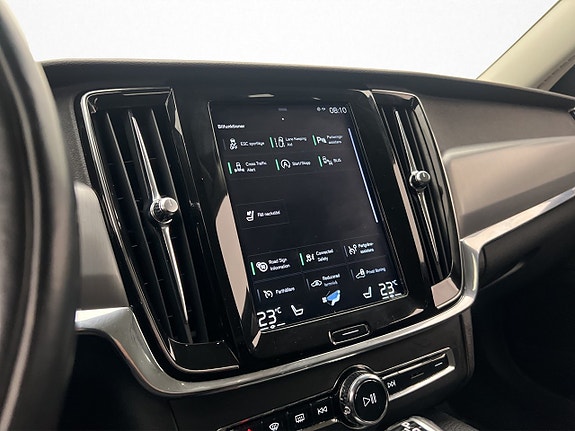 Volvo V90 24 of 30