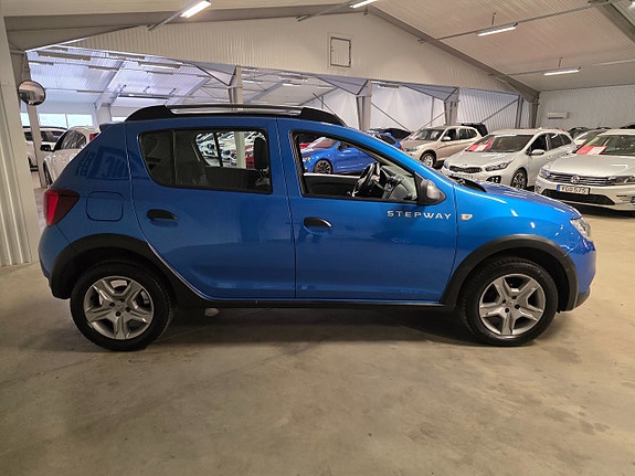 Dacia Sandero Stepway 3 of 10